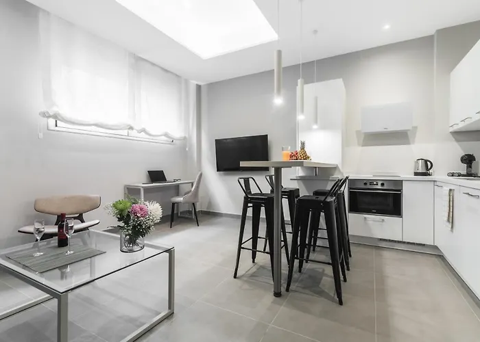 Home2book Saucillo Suites, Sunny Palmas